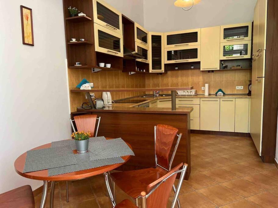 Grodzka / Apartment With Balcony Краків Екстер'єр фото